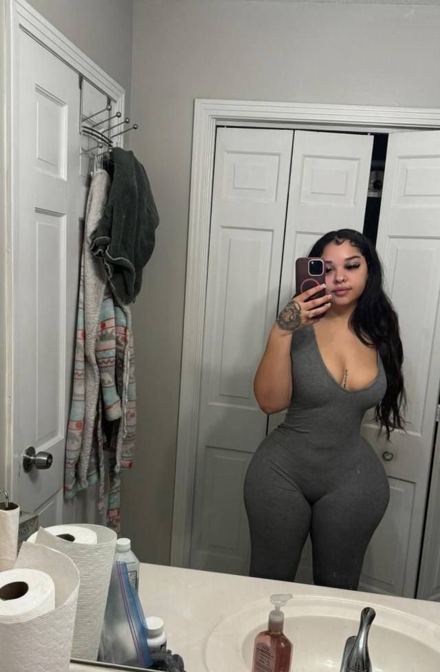 BADDEST SQUIRTER 😈🥶NOW IN TOWN Text Me On **+1302-647-3813 WITH YOUR LOCATION. I Got Party Favors Also🥂😈telegram@melymelz - Image 2